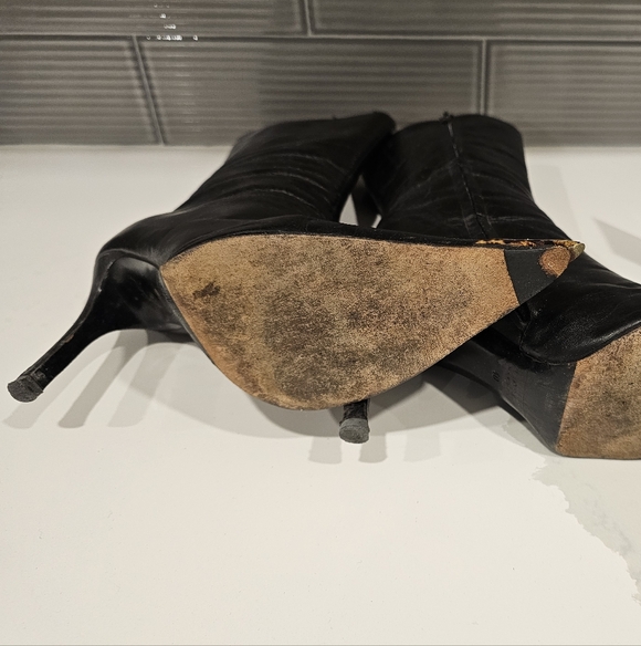 Roberto Cavalli Black Leather Heeled Boots - Picture 4 of 15